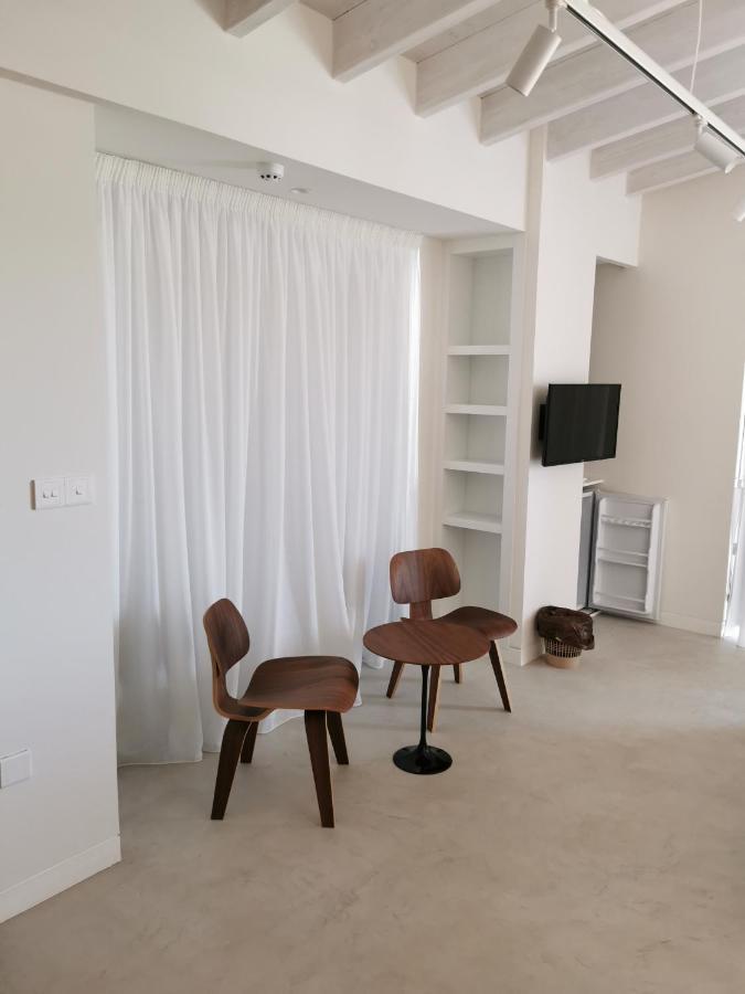 Y & P Latchi Hotel Bagian luar foto