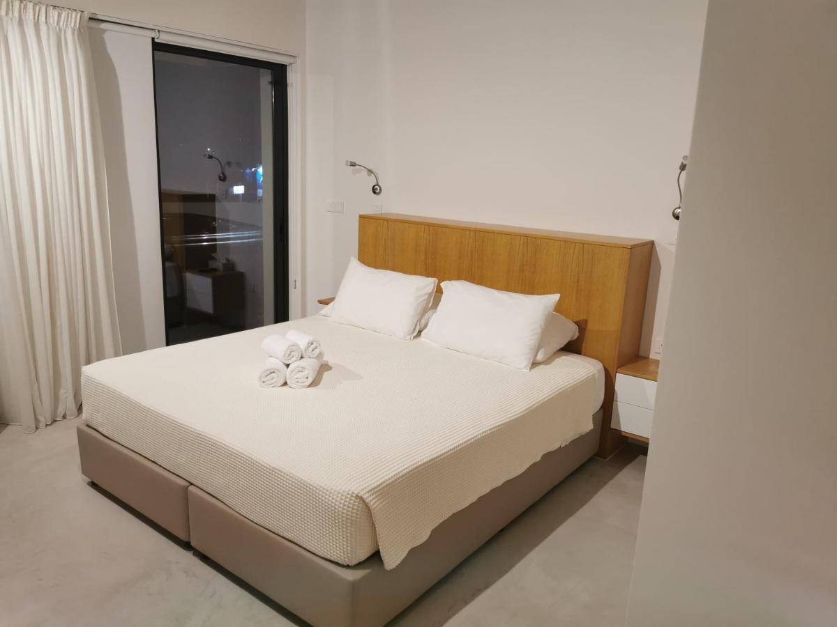 Y & P Latchi Hotel Bagian luar foto